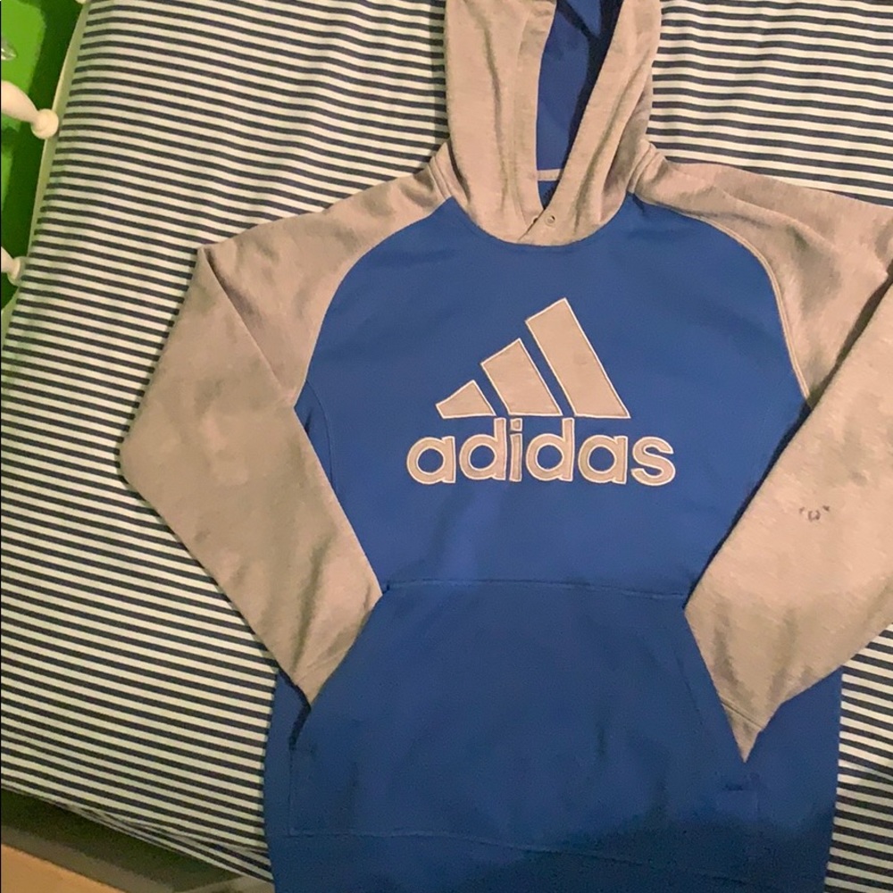 Adidas Sweatshirt